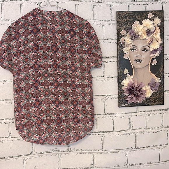 Pink Rose’s Pretty Blouse - Picture 5 of 6